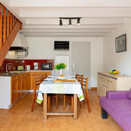 Сasa de vacaciones Sicard-10 By Interhome